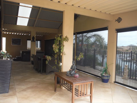 Happy Gilmore - Accommodation Directory 1