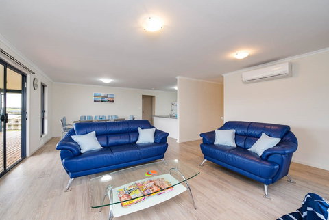 Hayborough Haven 3 - 3 Fifth Avenue - Hayborough - Accommodation Directory 2