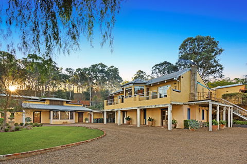 I Villini Estate - Accommodation Directory 0