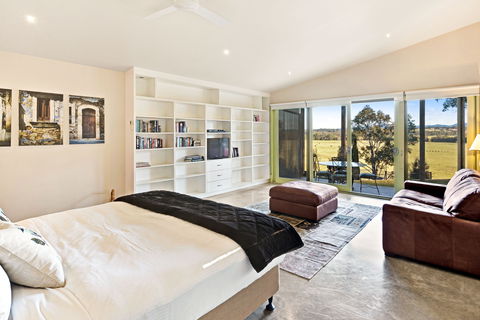 I Villini Estate - Accommodation Directory 1