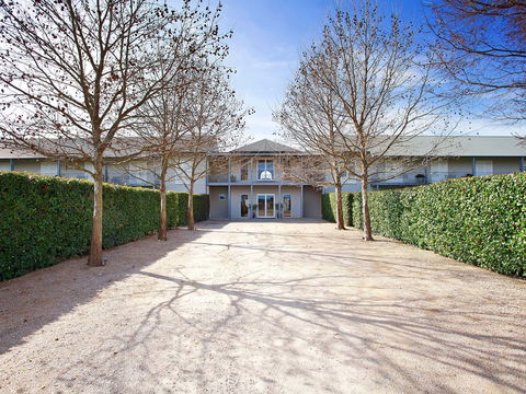 Lindenwarrah At Milawa - Accommodation Directory 0