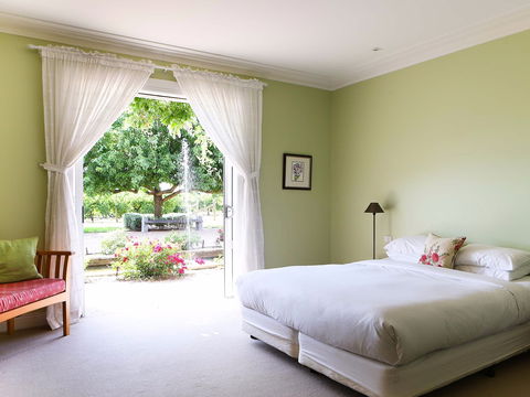 Lindenwarrah At Milawa - Accommodation Directory 1