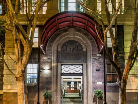 Oaks Sydney Goldsbrough Suites - Accommodation Directory 0