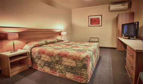 Opal Inn Hotel - Accommodation Directory 2
