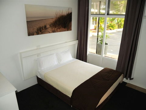 Park Beach Hotel Motel - Accommodation Directory 1
