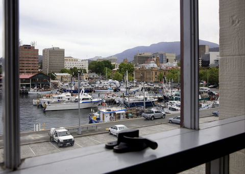 Sullivans Cove Apartments - Harbourside - Accommodation Directory 1