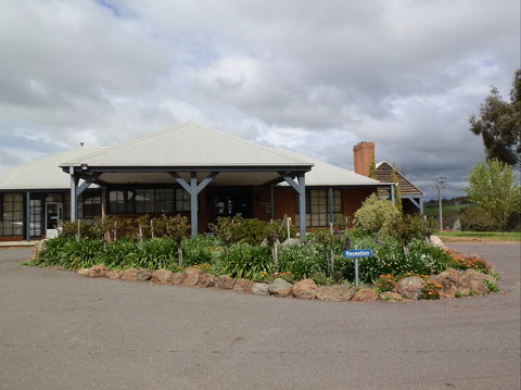 Swaggers Motor Inn - Accommodation Directory 0