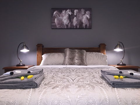 Swagman Homestead At Stockman's Ridge Wines - Accommodation Directory 0