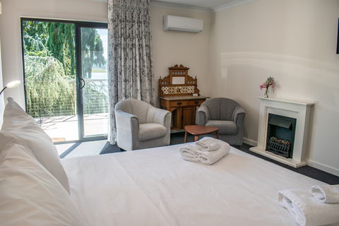 Tamar House - Accommodation Directory 2