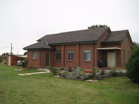 The Church Retreat In Yerong Creek - Accommodation Directory 0