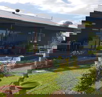 The Wattle Lodge - Accommodation Directory