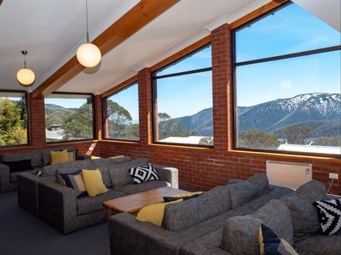 Viking Alpine Lodge - Accommodation Directory 0