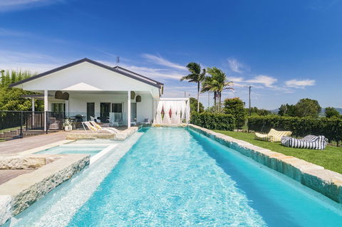 Villa St Helena - Accommodation Directory 0