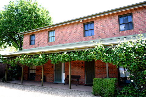 Wagga Riverside Apartments - Accommodation Directory 0