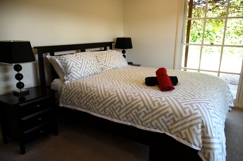 Wagga Riverside Apartments - Accommodation Directory 1