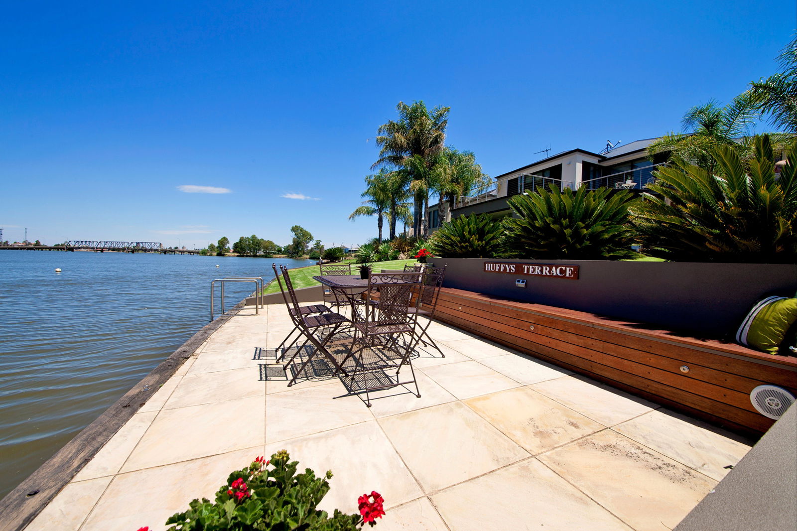 Yarrawonga VIC Accommodation Directory