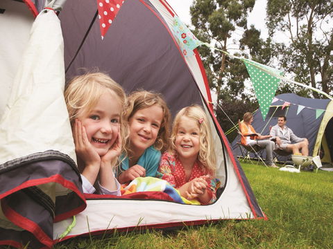 Westview Caravan Park - Open For Essential Travel Only - Accommodation Directory 0