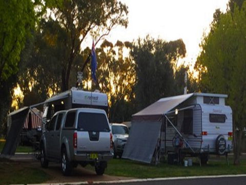 Westview Caravan Park - Open For Essential Travel Only - Accommodation Directory 2