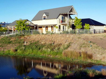 Tessenna Villa - Accommodation Directory 0