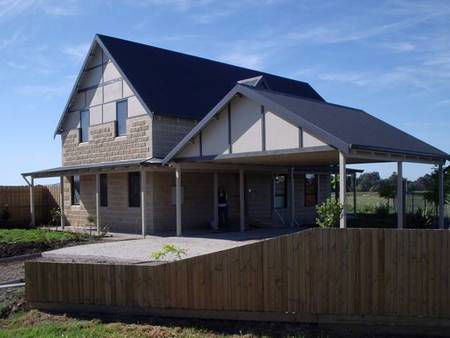 Tessenna Villa - Accommodation Directory 1
