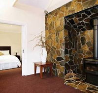 Lakes Entrance Waverley House Cottages - Accommodation Directory