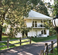 McMillans of Metung Coastal Resort - Accommodation Directory