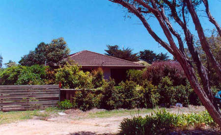 Hideaway On Hinkler - Accommodation Directory 0