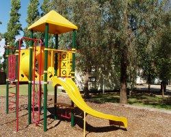 Acacia Holiday Apartments And Cabins - Accommodation Directory 2