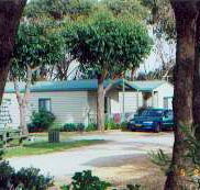 The Lakes Beachfront Holiday Retreat - Accommodation Directory