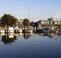 Bellevue on the Lakes - Accommodation Directory