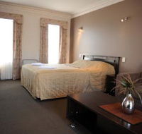 Seymours On Lydiard - Accommodation Directory