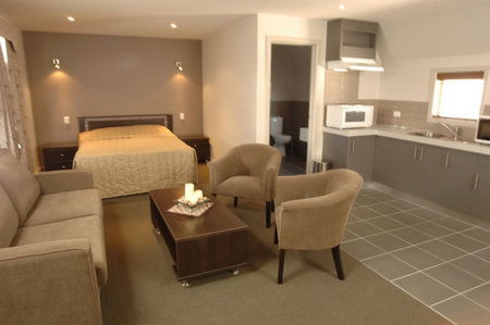 Seymours On Lydiard - Accommodation Directory 1