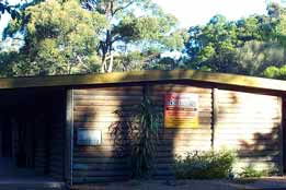 Beachcomber Caravan Park & Log Cabins - Accommodation Directory 0
