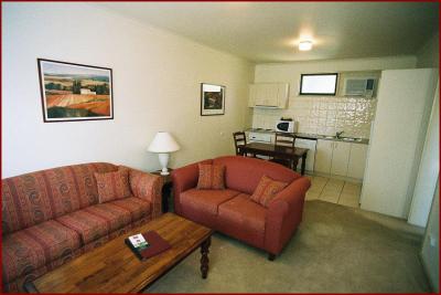 Ballarat Colonial Motor Inn - Accommodation Directory 3