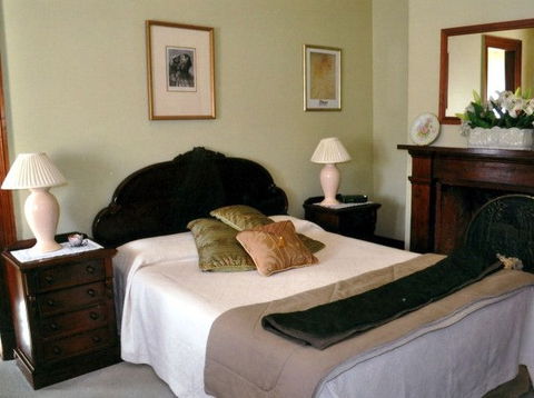 Victoria House Portland - Accommodation Directory 2