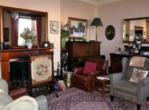 Victoria House Portland - Accommodation Directory 3