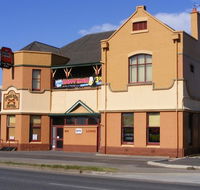 Cross Keys Hotel - Accommodation Directory
