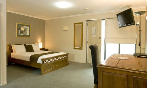 Quality Inn And Suites The Menzies - Accommodation Directory 1