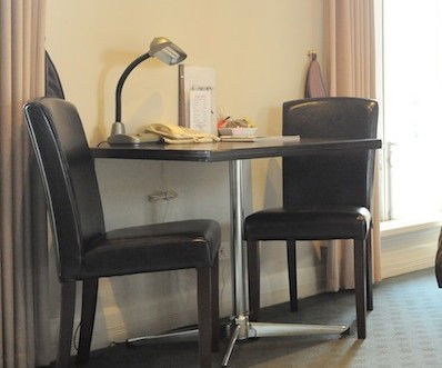 Oscar's Hotel & Cafe Bar - Accommodation Directory 5