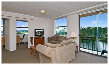 Varsity Towers (bond University) - Accommodation Directory 3