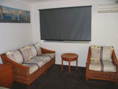 Next Yamba Norfolk Motel - Accommodation Directory 3