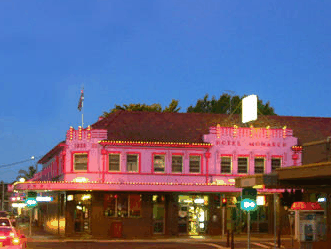 Monarch Motel Hotel - Accommodation Directory 0