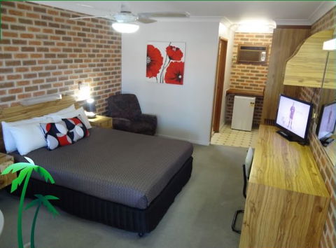 The Palms Motel - Accommodation Directory 1