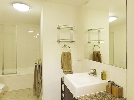 Oaks Aurora - Accommodation Directory 4