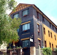 Sinclairs Of Bondi Budget Accommodation - Accommodation Directory