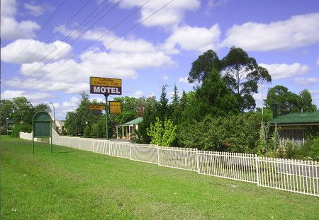 Camden Country Club Motel - Accommodation Directory 0