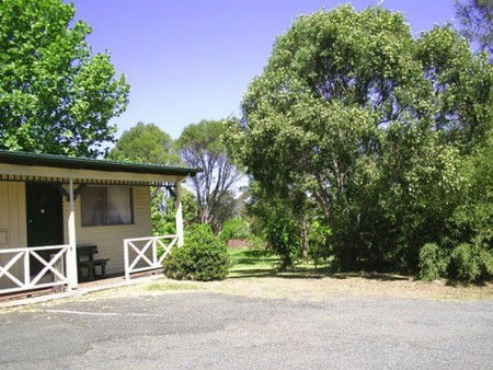 Camden Country Club Motel - Accommodation Directory 1