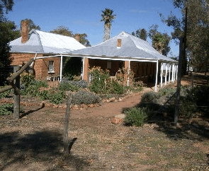 Avondale Discovery Farm - Accommodation Directory