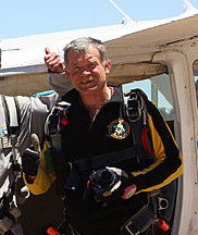 The Parachute School - Skydiving - Accommodation Directory 1
