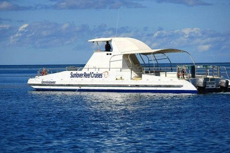 Sunlover Reef Cruises - Accommodation Directory 1